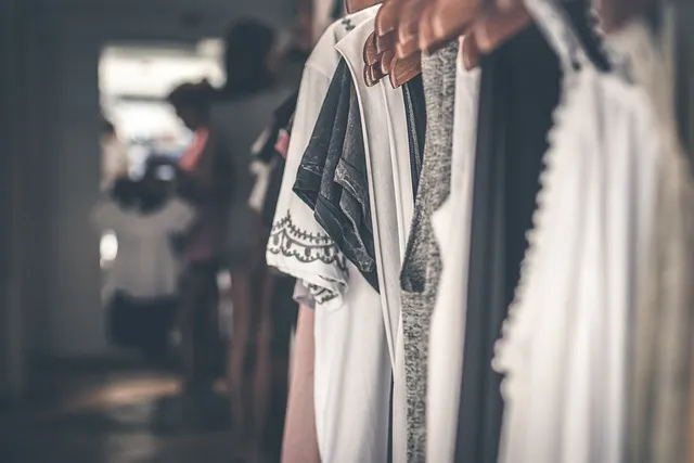 متجر جميلة للعطور من الداخل