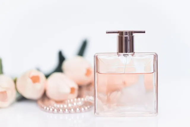 عطور خشبي من جميلة